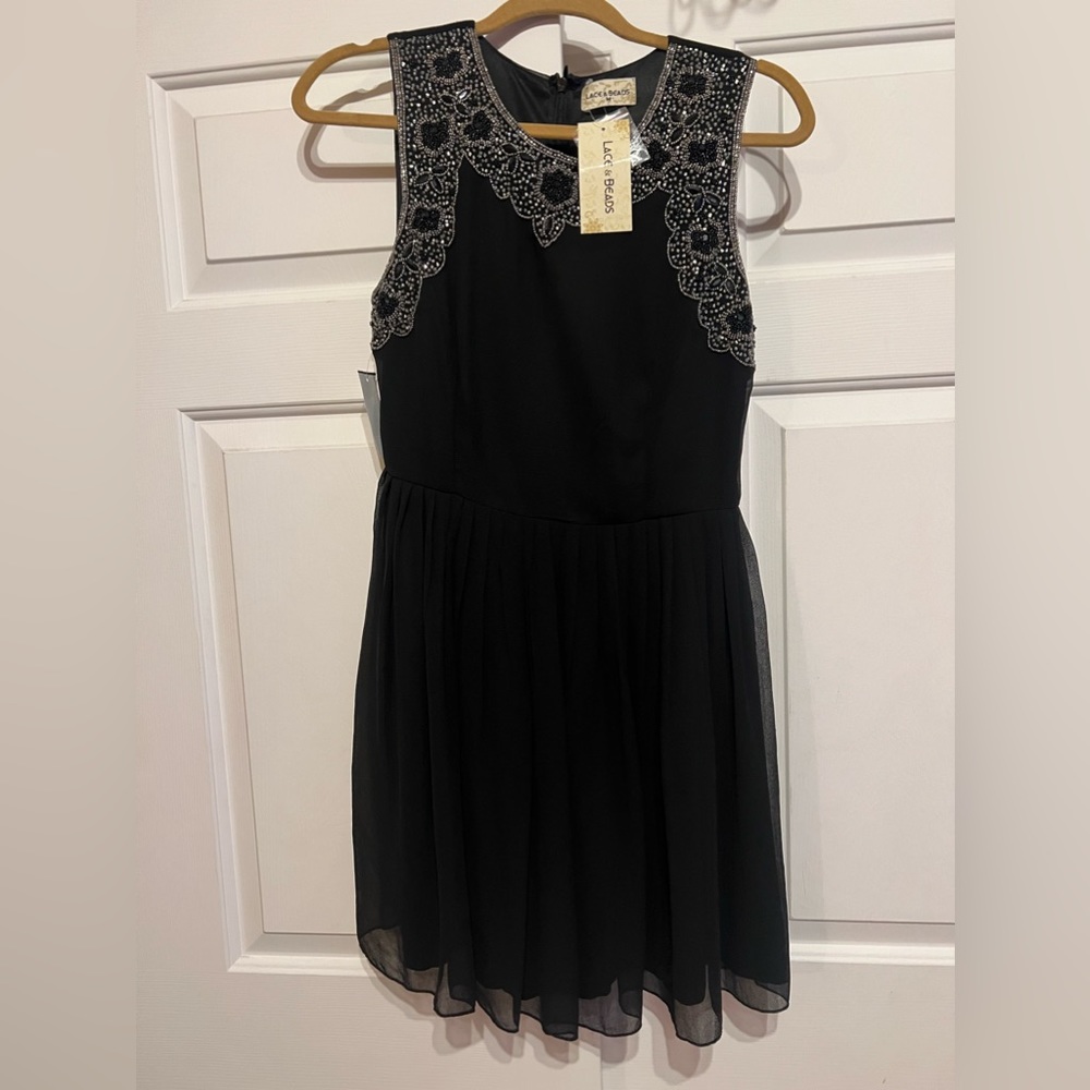 Lace & Beads Dress Women size Medium NWT